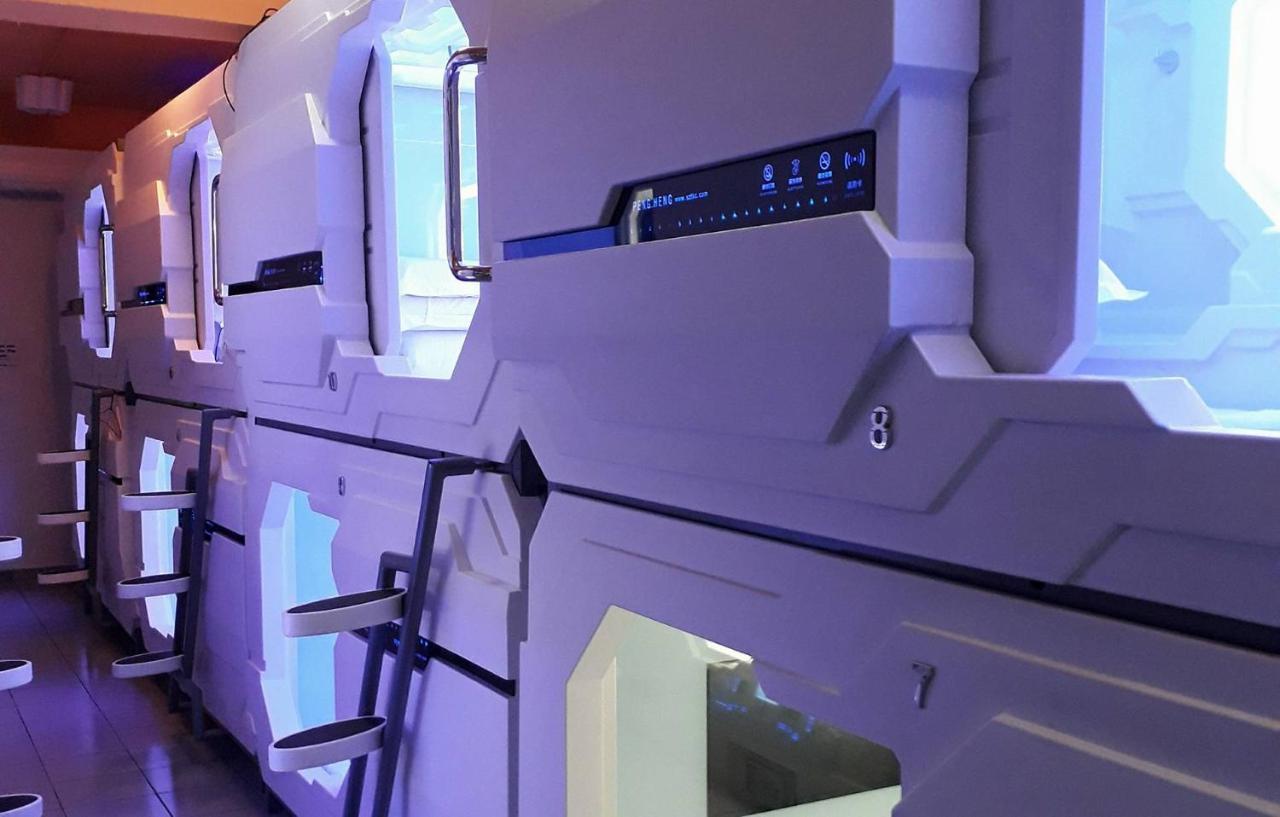 Bestow Capsule Hostel Kuala Lumpur Exterior photo