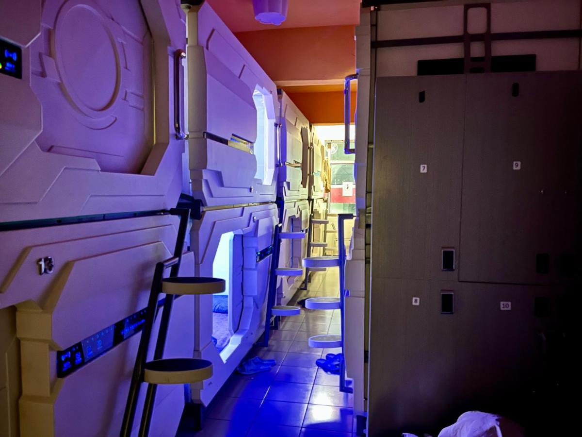 Bestow Capsule Hostel Kuala Lumpur Exterior photo
